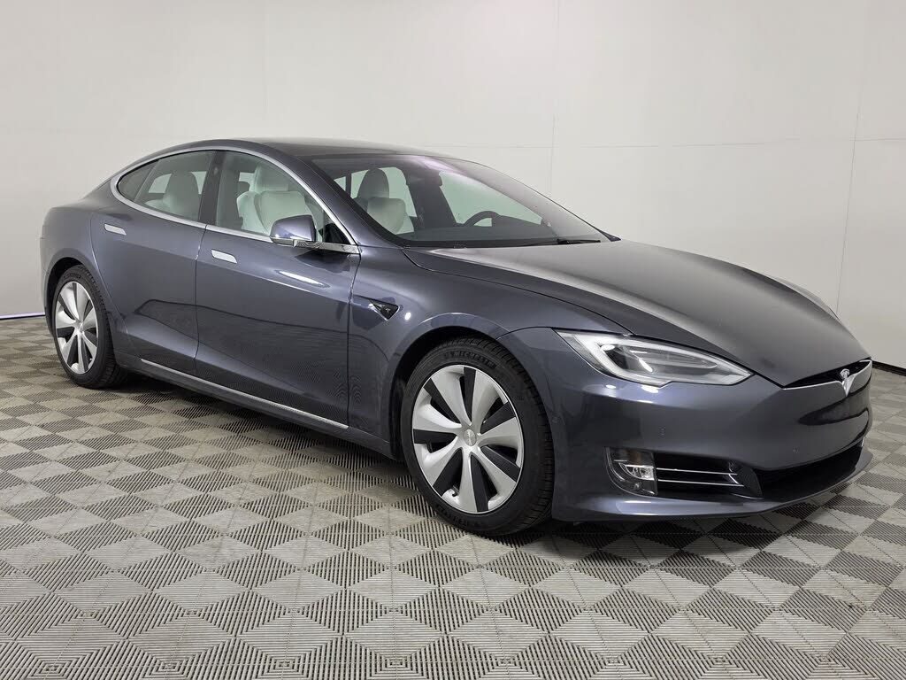 2020 TESLA Model S