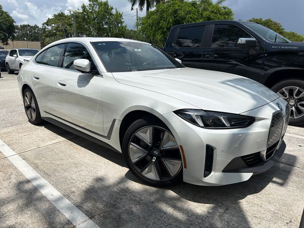 2025 BMW i4