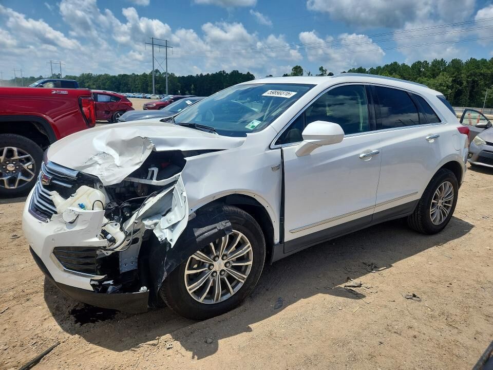 2017 CADILLAC XT5