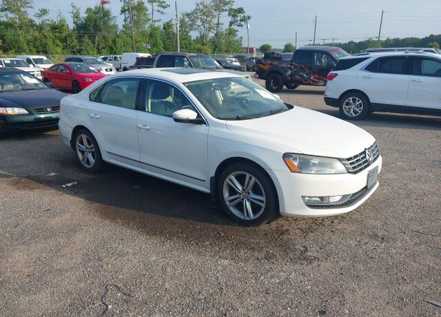 2015 VOLKSWAGEN Passat