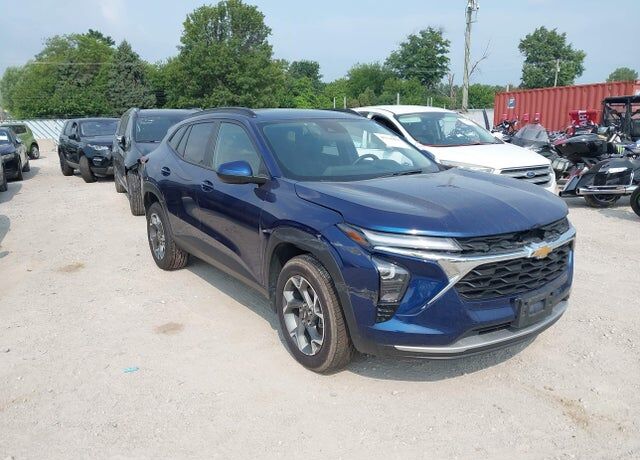 2024 CHEVROLET Trax