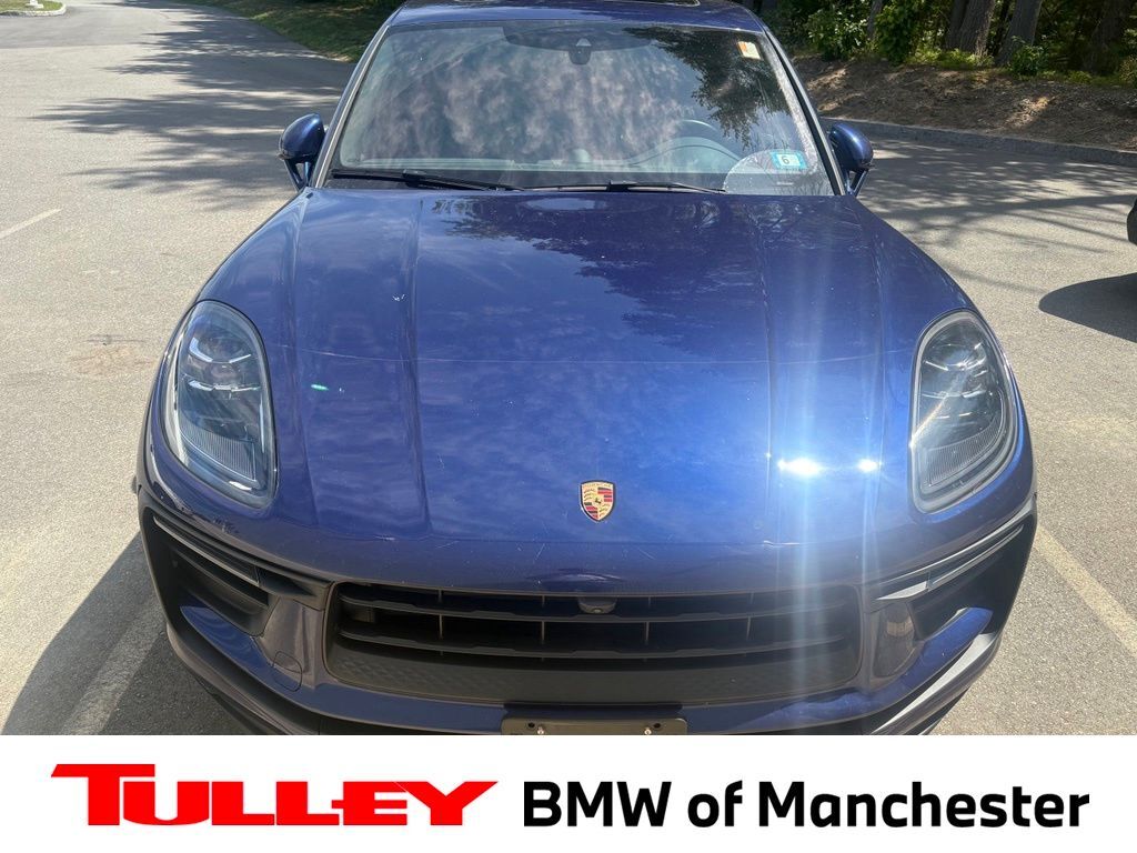 2022 PORSCHE Macan