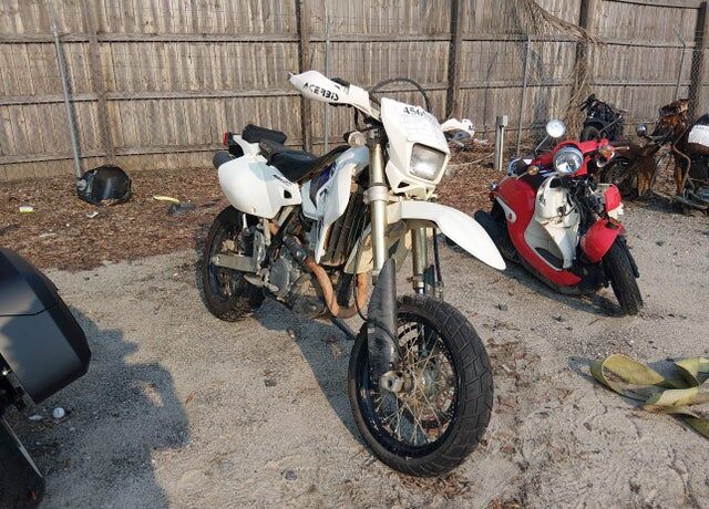2021 SUZUKI DR-Z400SM