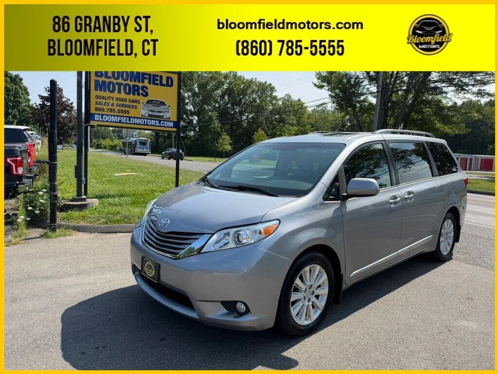 2016 TOYOTA Sienna