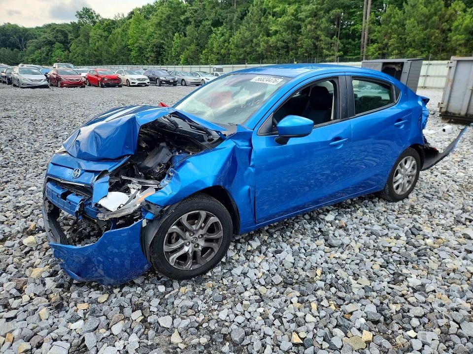 2016 TOYOTA Scion