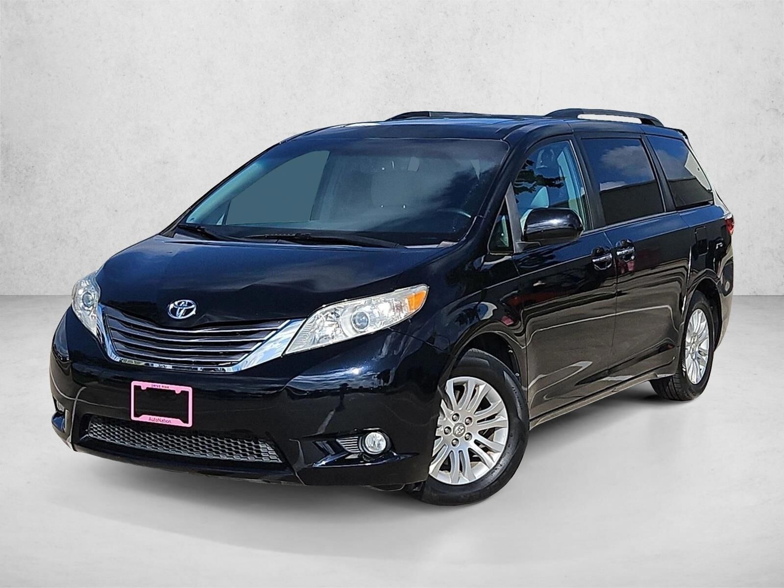 2017 TOYOTA Sienna