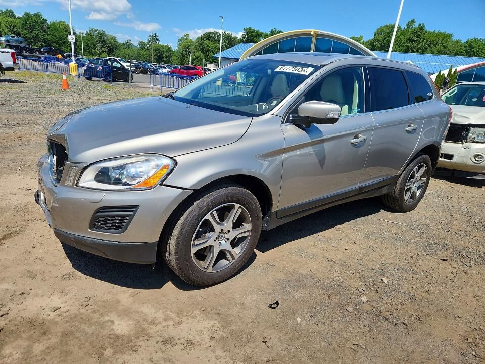 2013 VOLVO XC60