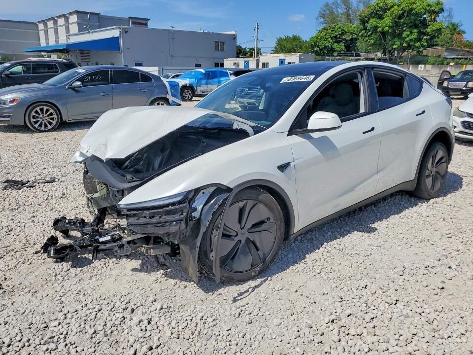 2026 TESLA Model Y