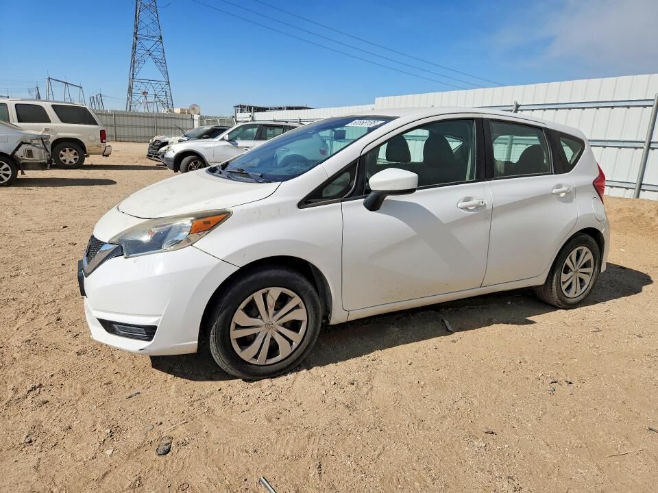 2017 NISSAN Versa