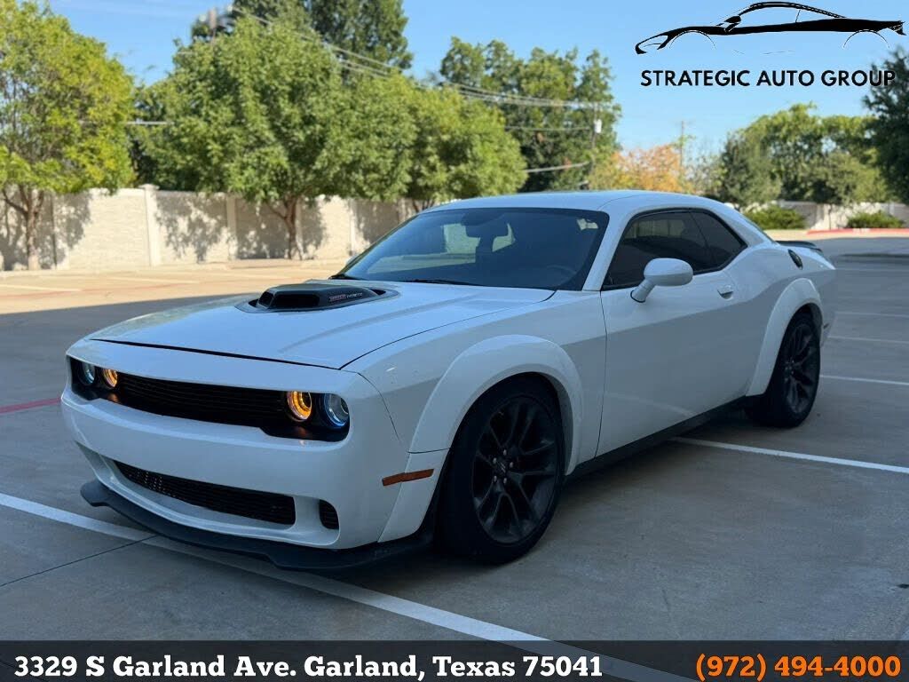 2021 DODGE Challenger
