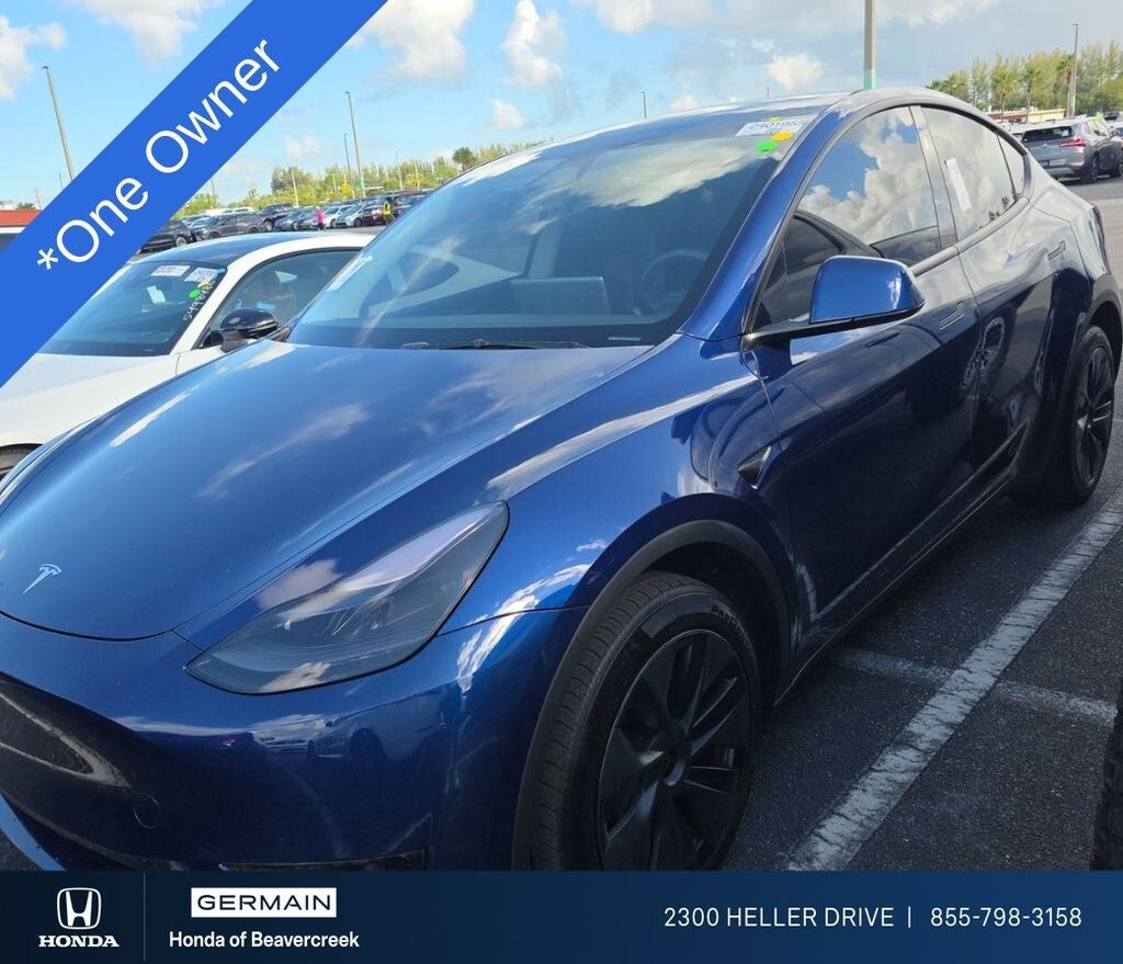 2024 TESLA Model Y
