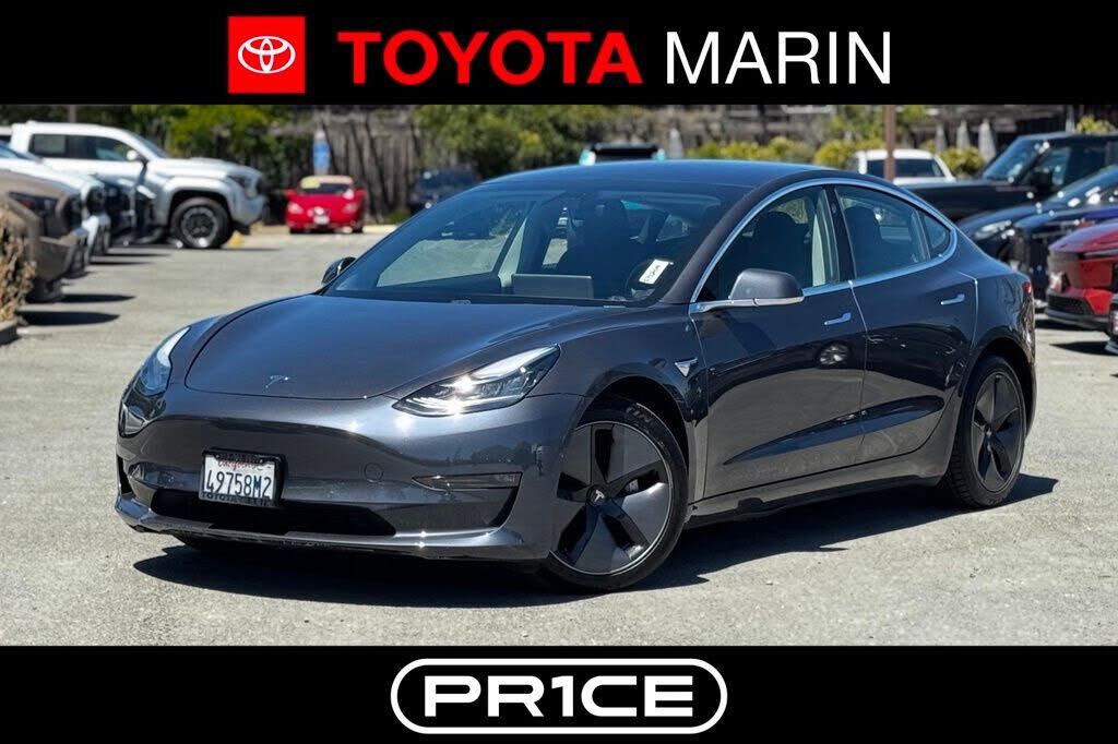 2018 TESLA Model 3