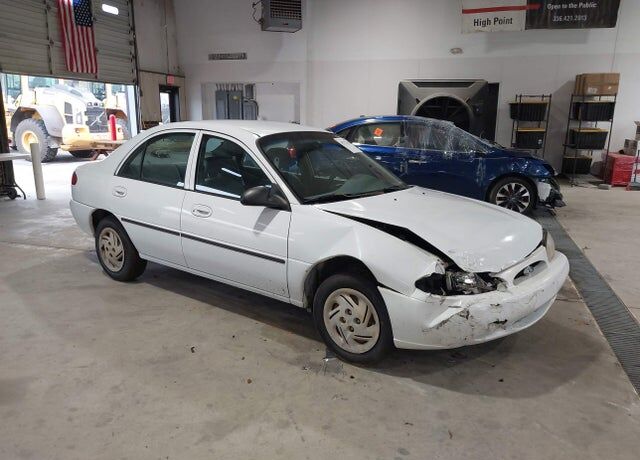 1999 FORD Escort