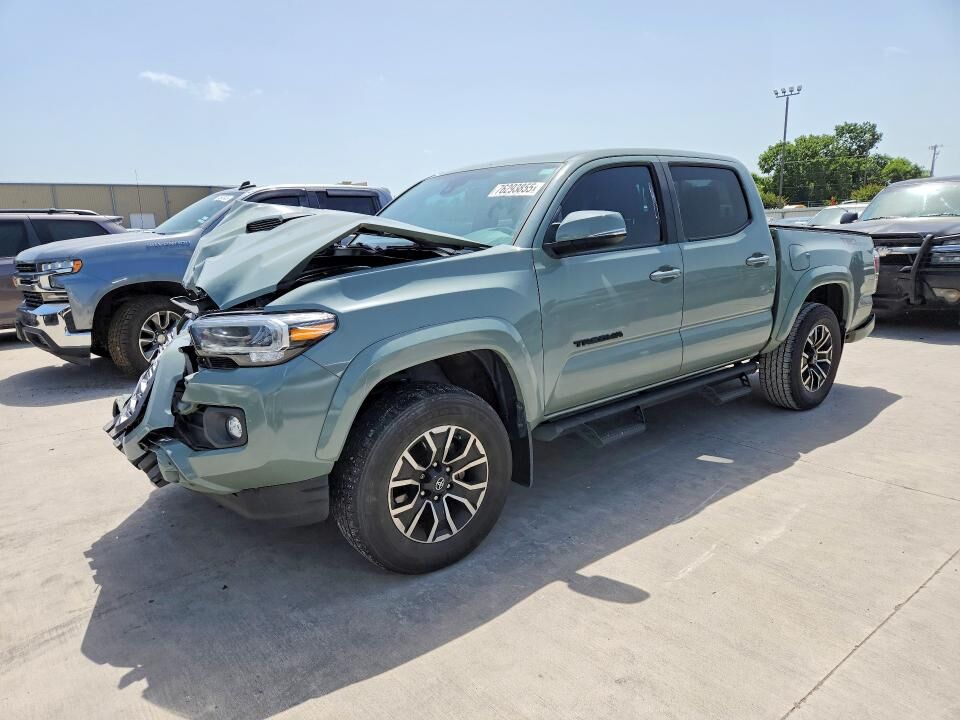 2022 TOYOTA Tacoma