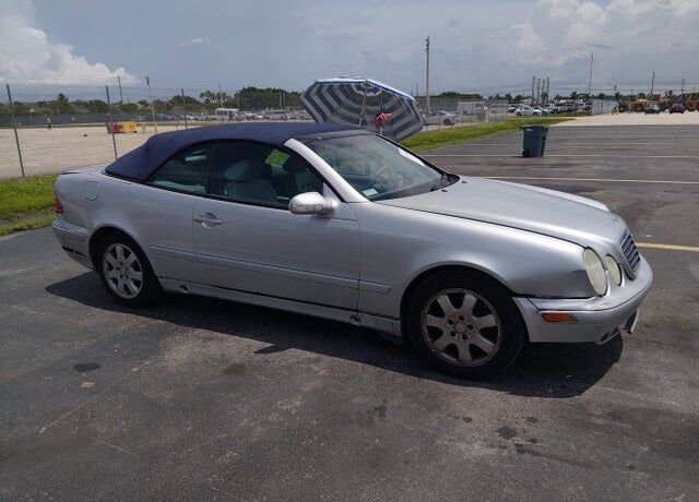 2003 MERCEDES-BENZ CLK-Class
