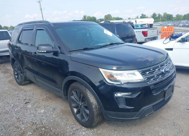 2018 FORD Explorer