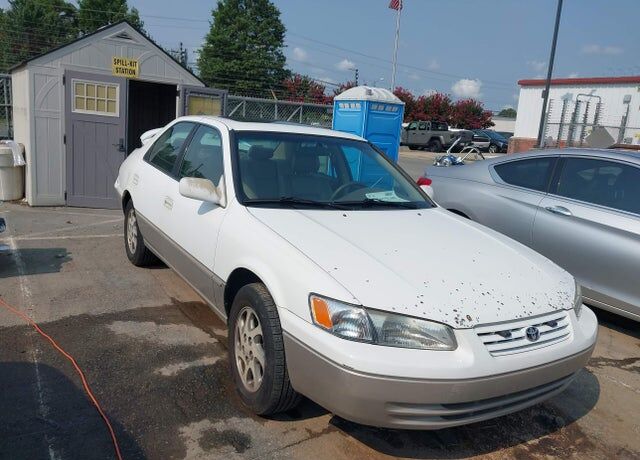 1998 TOYOTA Camry