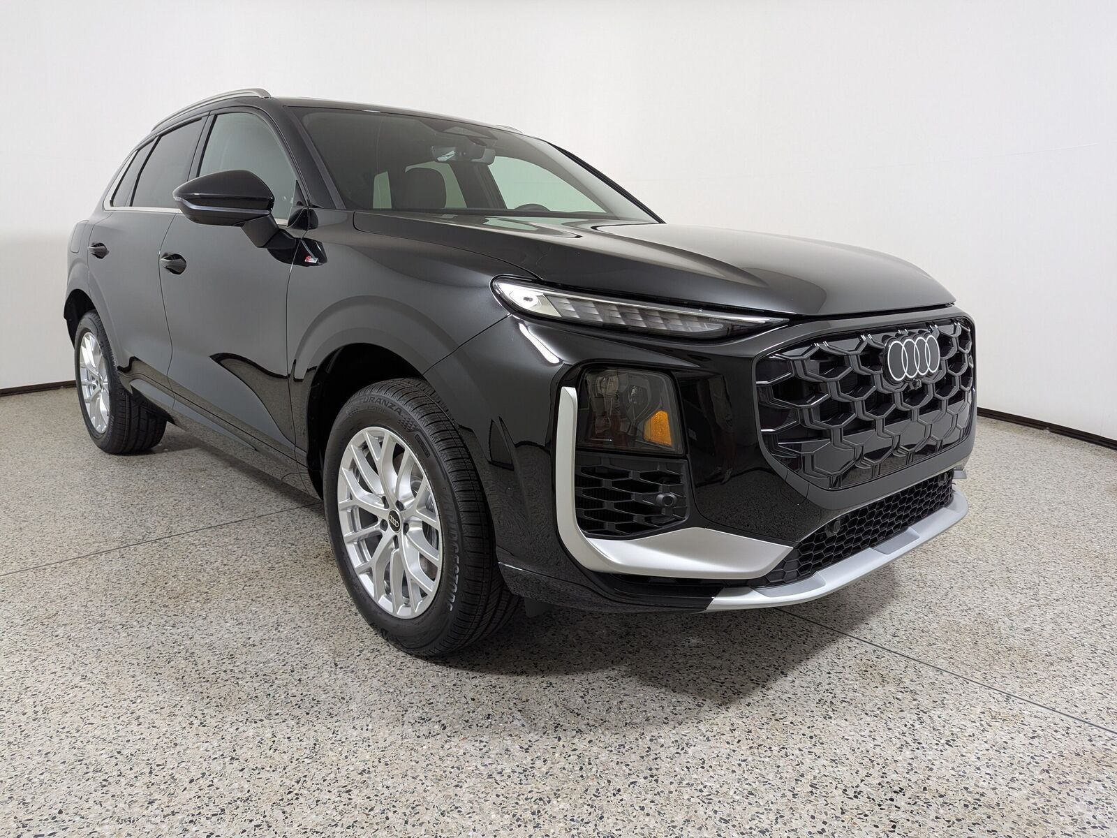 2026 AUDI Q3