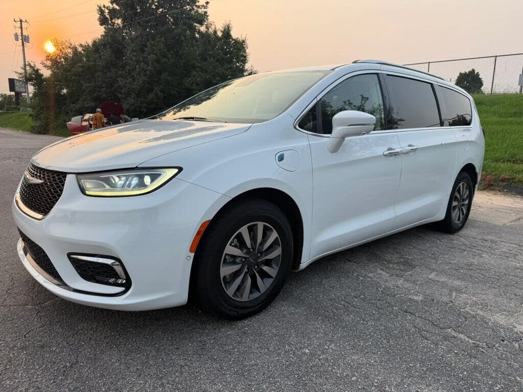 2021 CHRYSLER Pacifica