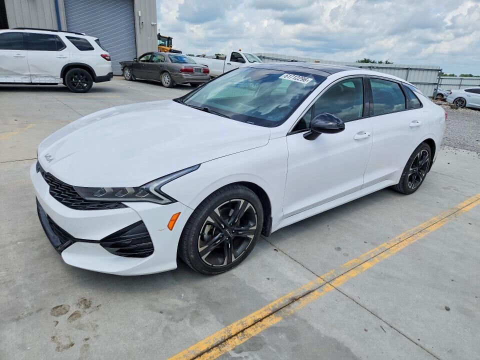 2022 KIA K5
