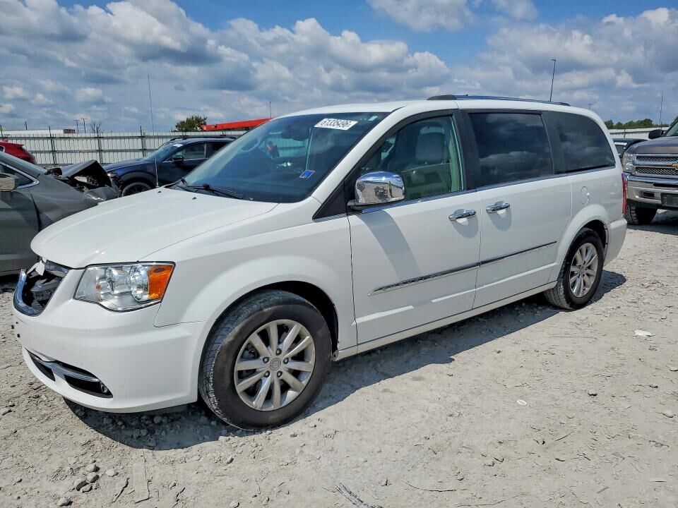 2015 CHRYSLER Town and Country