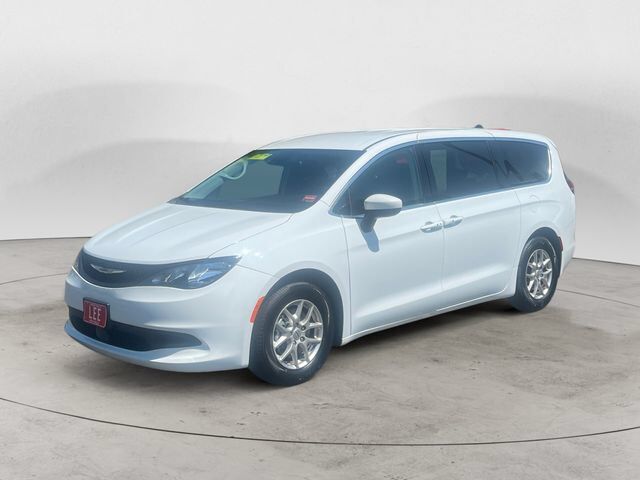 2023 CHRYSLER Voyager