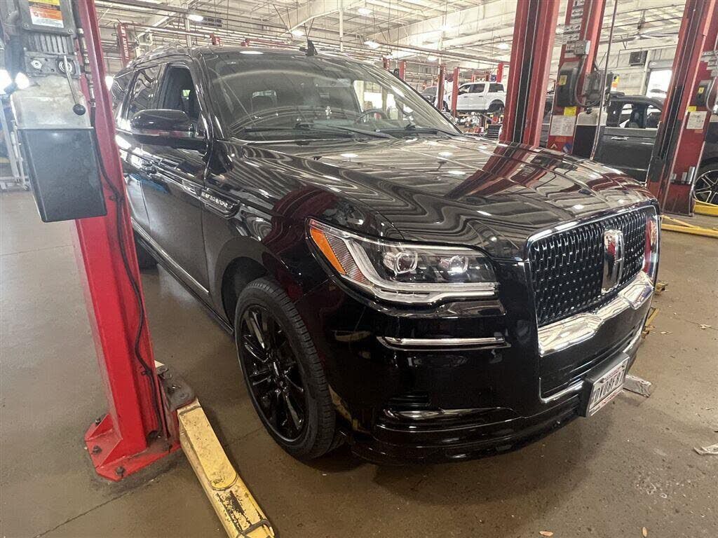 2023 LINCOLN Navigator