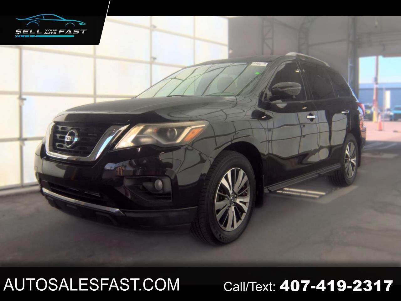 2017 NISSAN Pathfinder