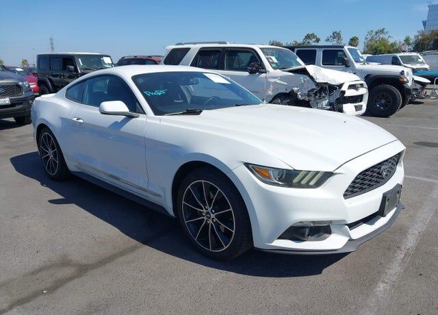 2017 FORD Mustang