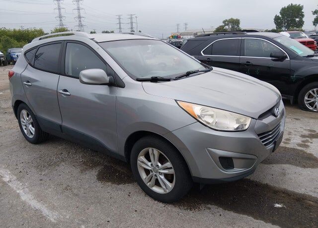 2011 HYUNDAI Tucson
