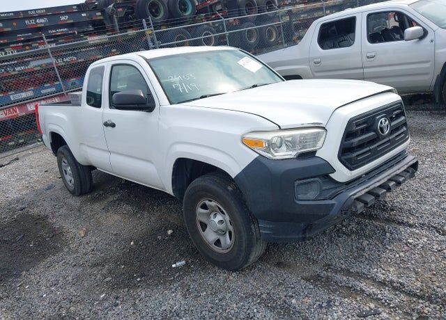 2017 TOYOTA Tacoma