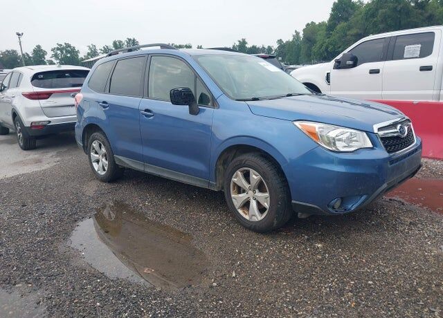 2016 SUBARU Forester