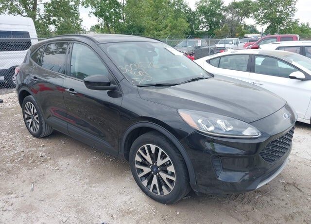 2020 FORD Escape
