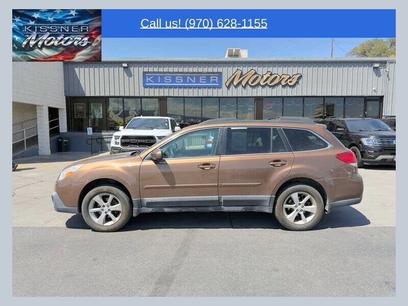 2013 SUBARU Outback