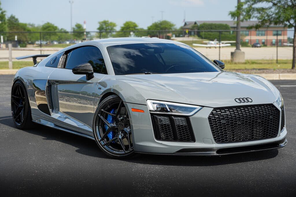 2018 AUDI R8
