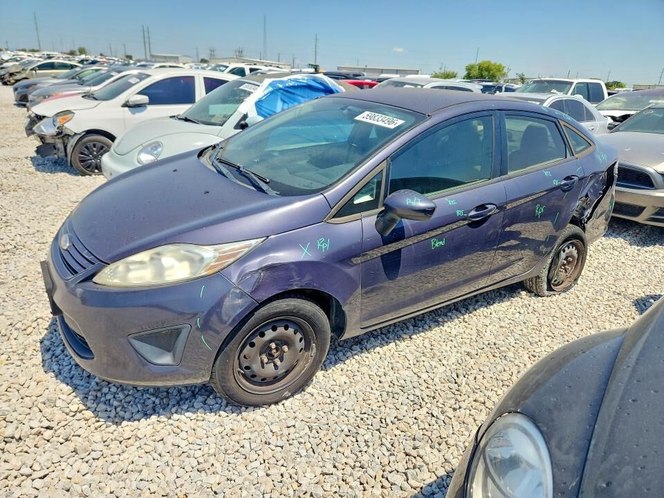 2013 FORD Fiesta