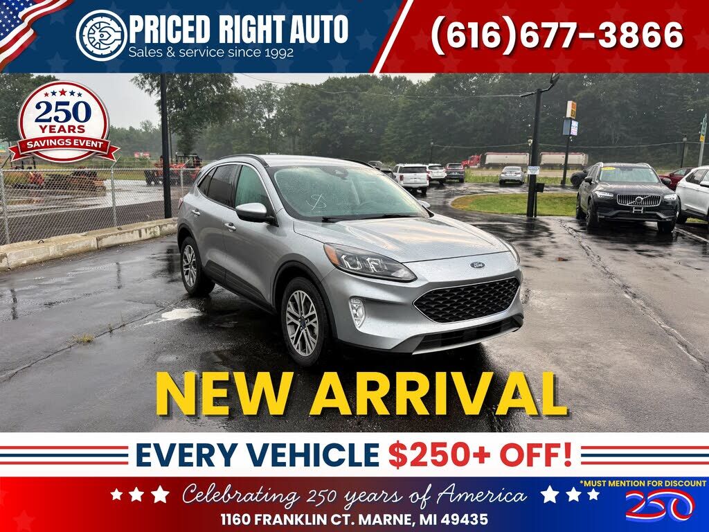 2021 FORD Escape
