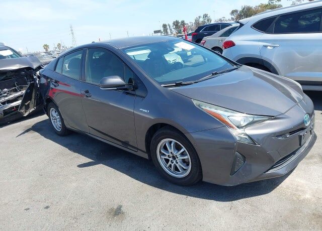 2018 TOYOTA PRIUS