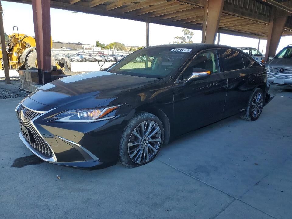 2019 LEXUS ES