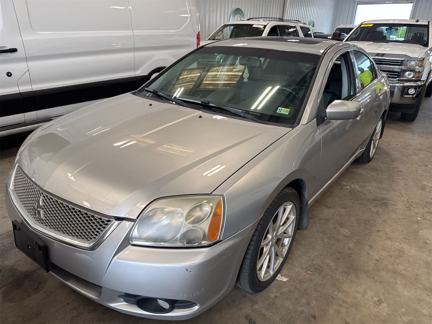 Mitsubishi Galant
