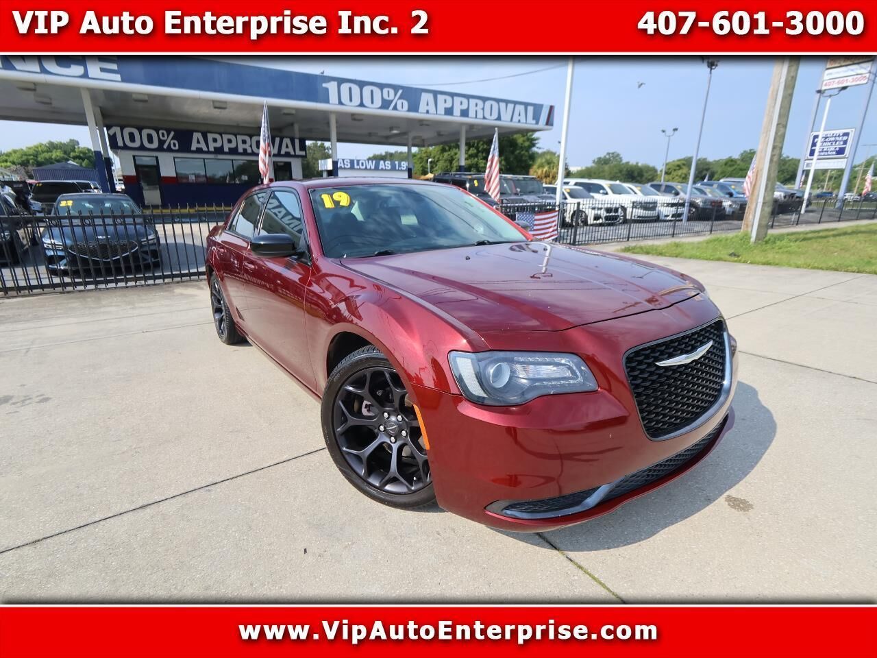 2019 CHRYSLER 300