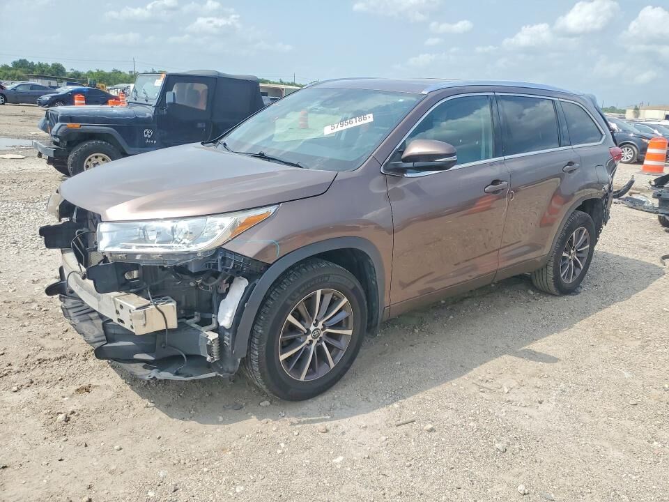 2018 TOYOTA Highlander