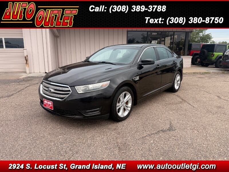 2013 FORD Taurus