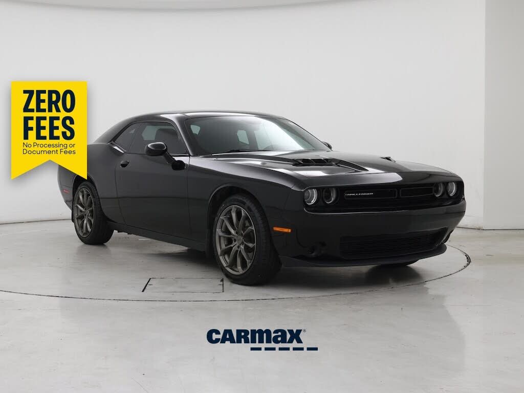 2017 DODGE Challenger
