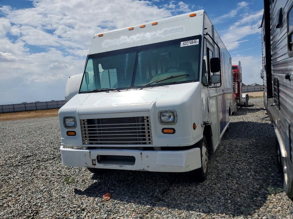 2008 FREIGHTLINER MT 45 Chassis