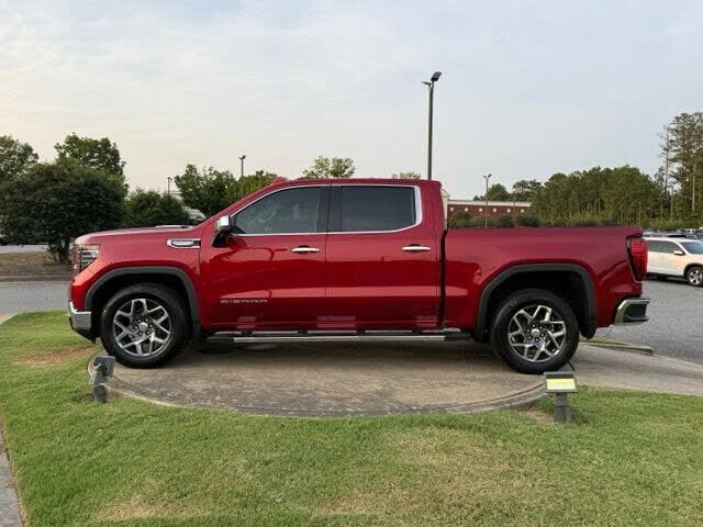 2023 GMC Sierra