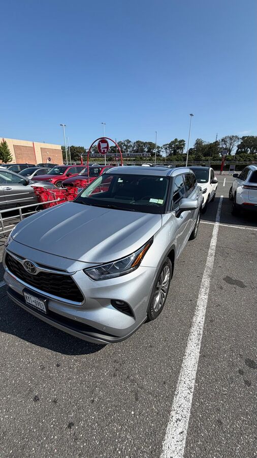 2021 TOYOTA Highlander