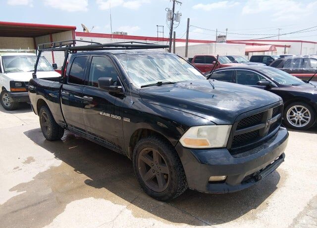 2012 DODGE Ram