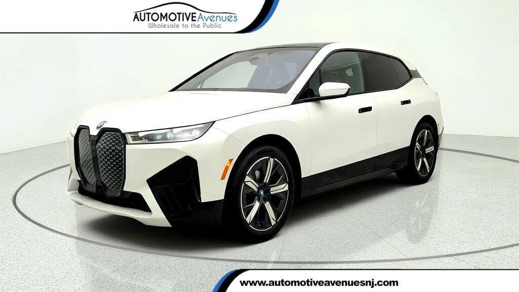 2022 BMW ix