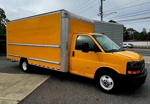2018 GMC Savana